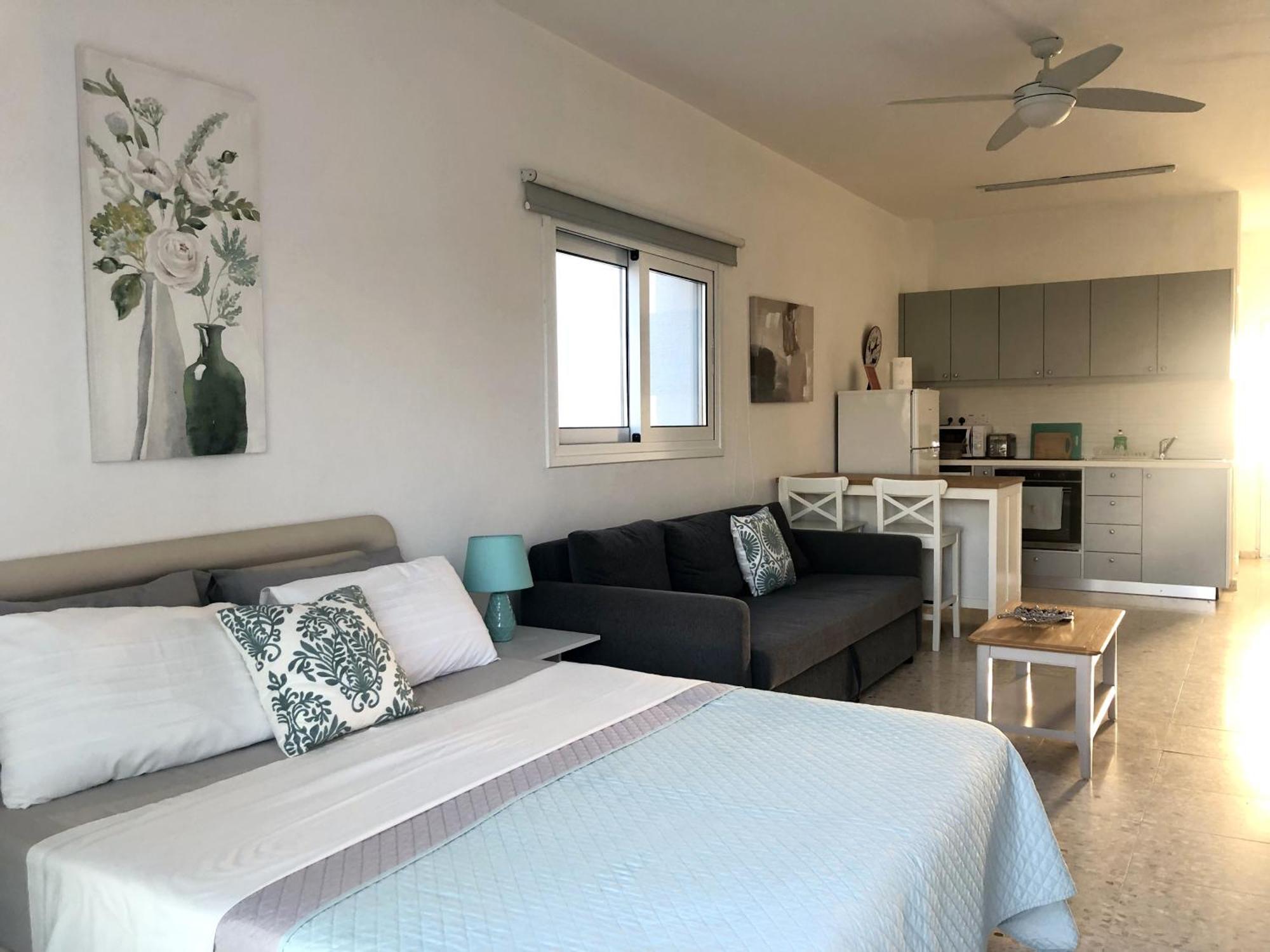 White House Studio With Sea View And Parking Polis Extérieur photo