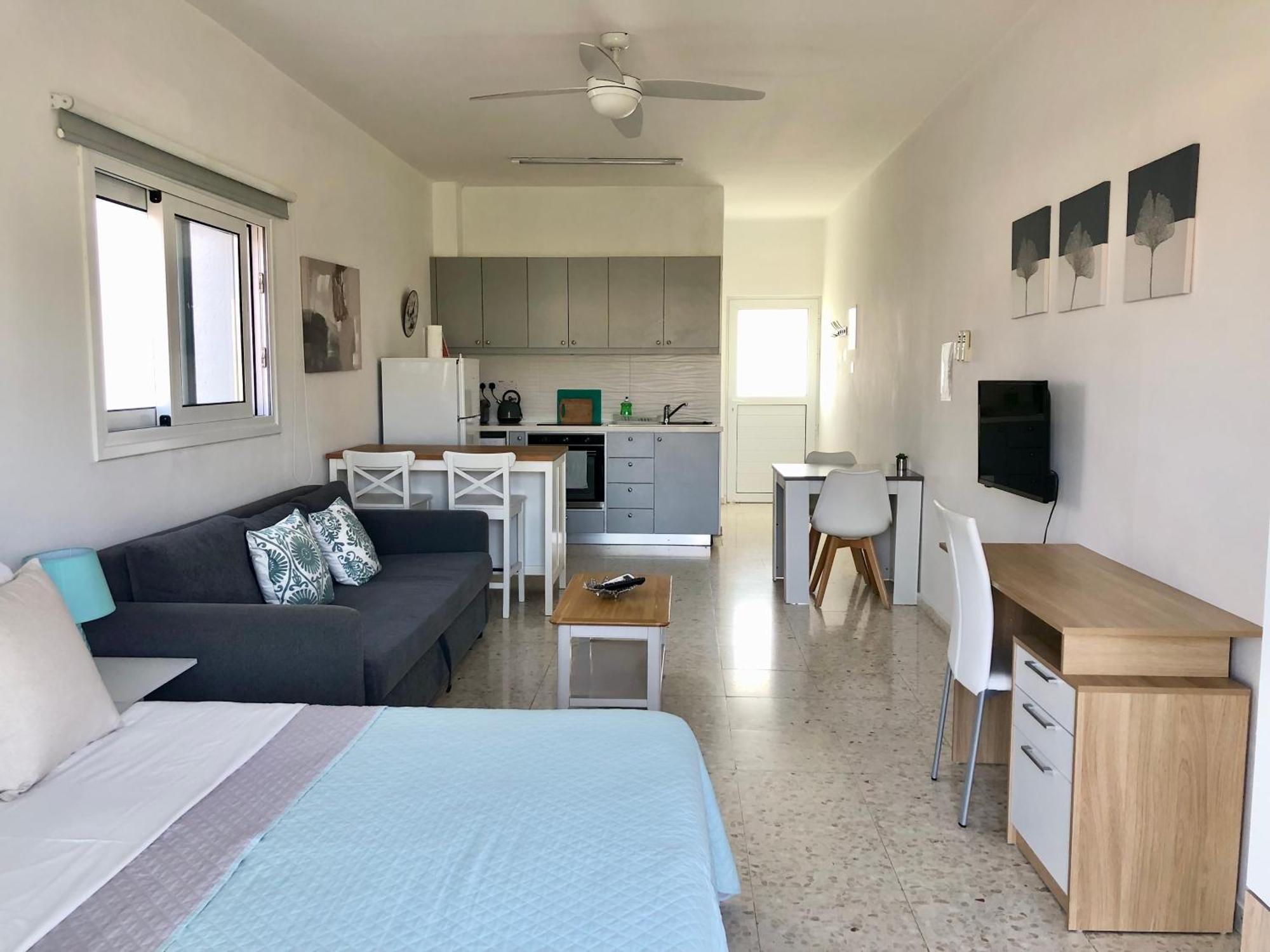 White House Studio With Sea View And Parking Polis Extérieur photo