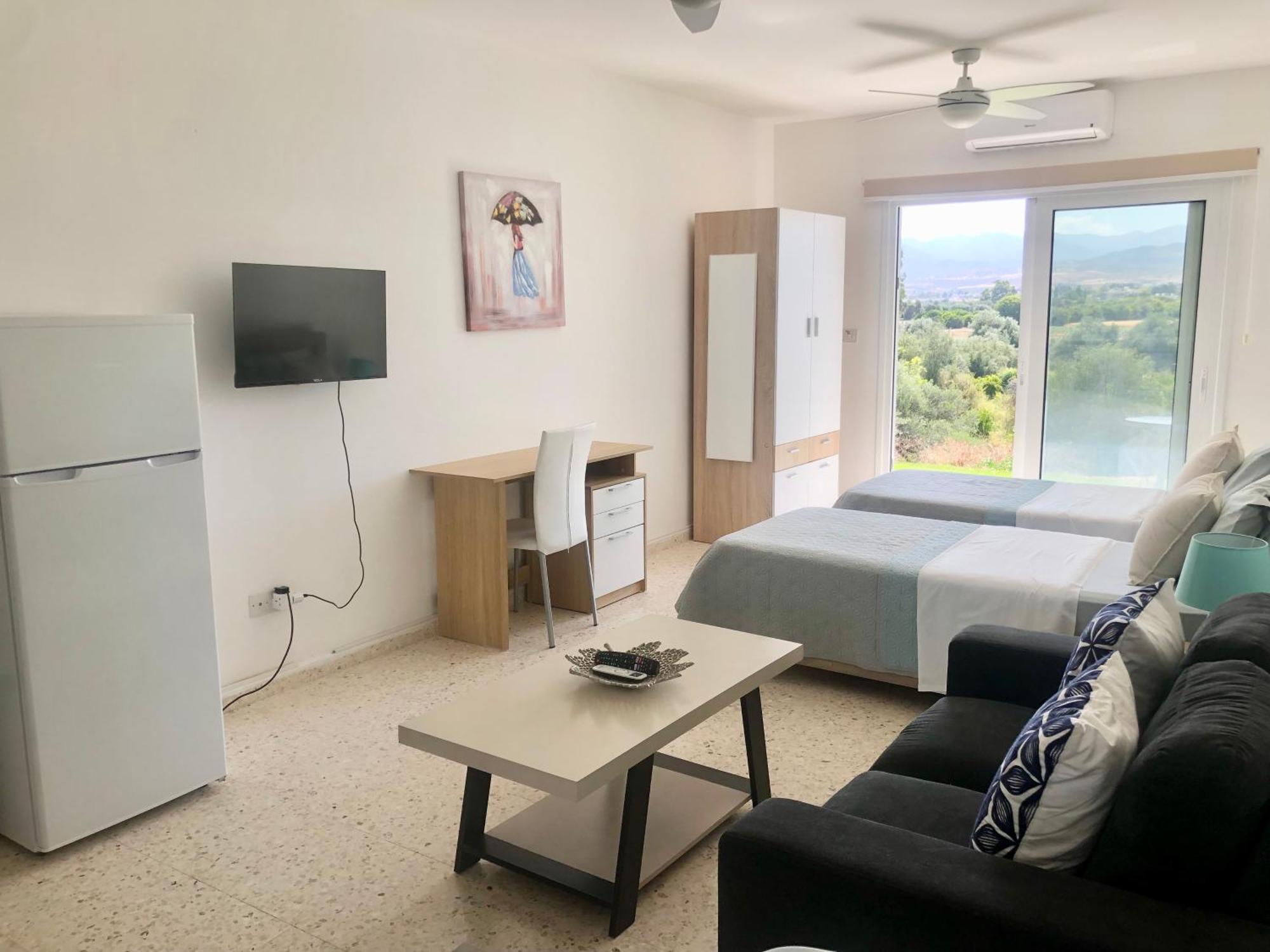 White House Studio With Sea View And Parking Polis Extérieur photo